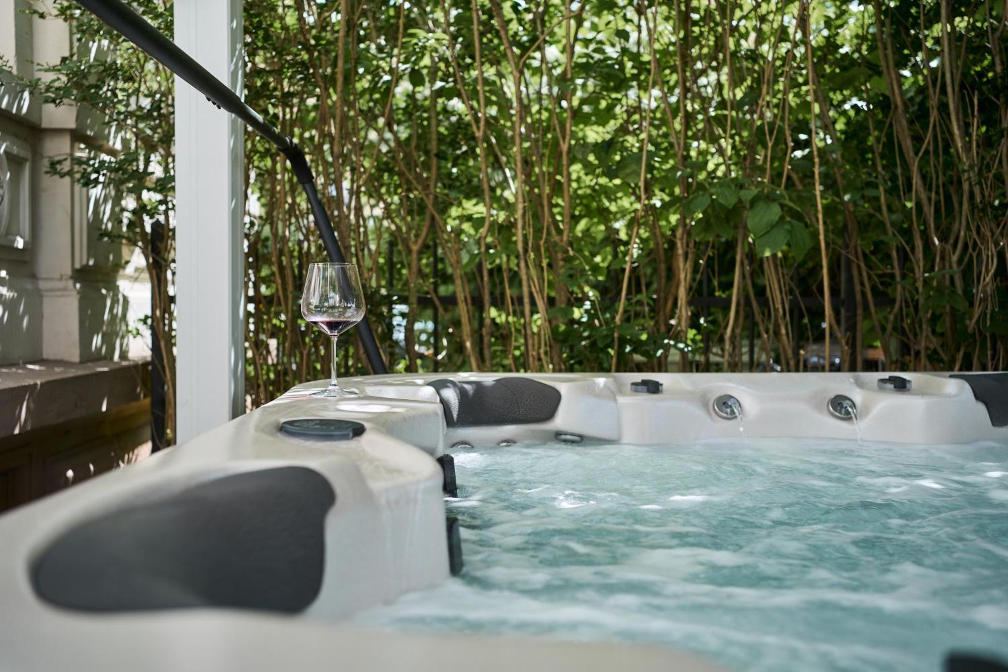פרייבורג Historical Luxury Homes - Stadtvilla Mit Jacuzzi Und Garten מראה חיצוני תמונה